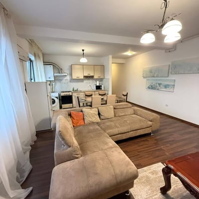 Rental of spacious 2-room apartments, 60 m², Faleza Nord, Constanța, Romania